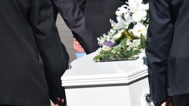 Photo de Obsèques : les cercueils en carton séduisent de plus en plus de Français