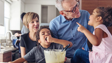 Photo de Comment aider les grands-parents à s’épanouir avec leurs petits-enfants ?